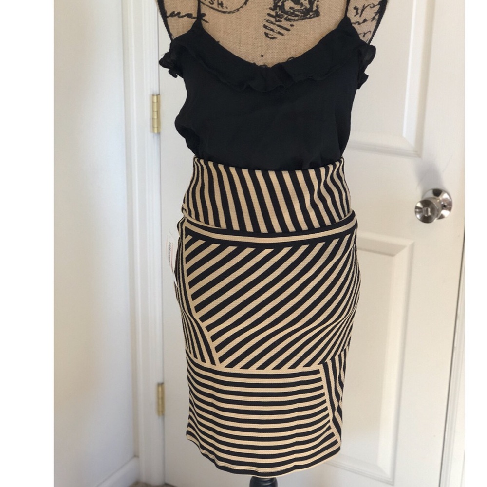 LulaRoe Cassie